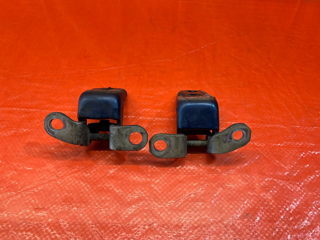 06 11 CIVIC 4D SEDAN   DOOR HINGE SET   UPPER & LOWER RIGHT FRONT SIDE OEM #2038