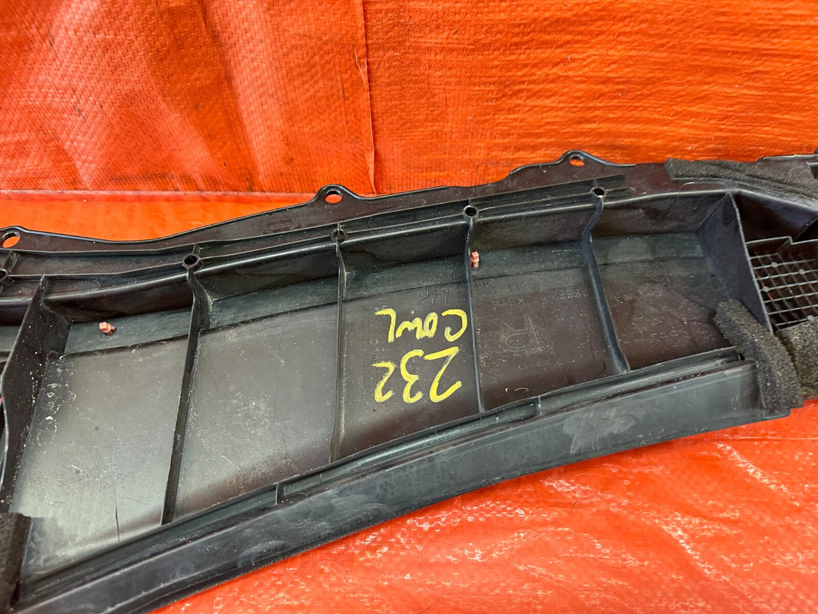 08 15 INFINITI G37 COUPE CONVERTIBLE WINDSHIELD WIPER COWL TRIM PLASTIC OEM 23212
