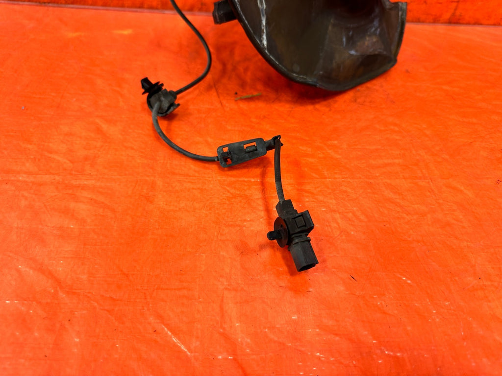06 11 HONDA CIVIC SI 2D & 4D PASSENGER RIGHT FRONT SPINDLE KNUCKLE HUB OEM #3004