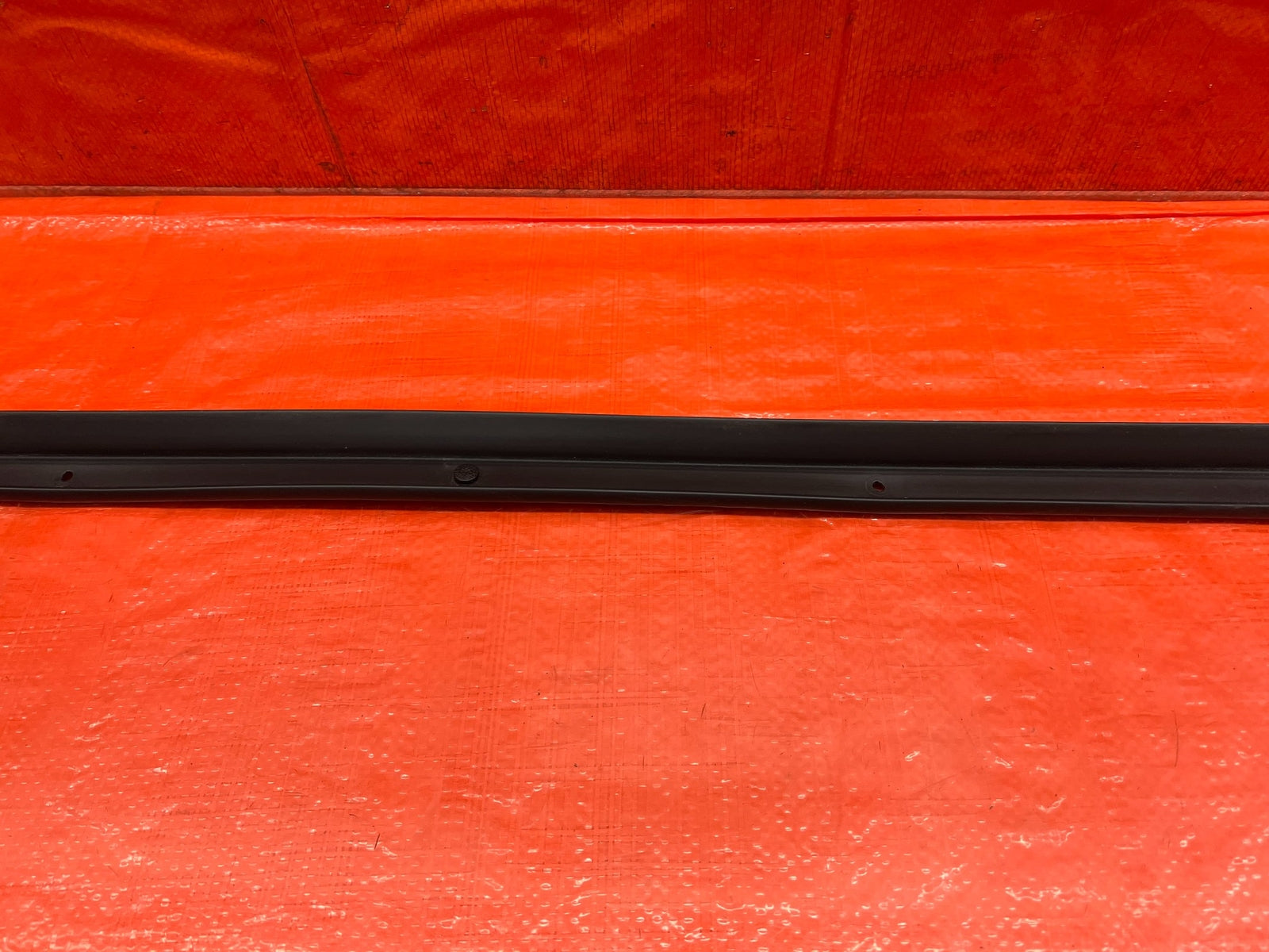 08 15 INFINITI G37 & Q60   DRIVER LEFT DOOR TRIM SEAL GASKET   80839 JL00A7