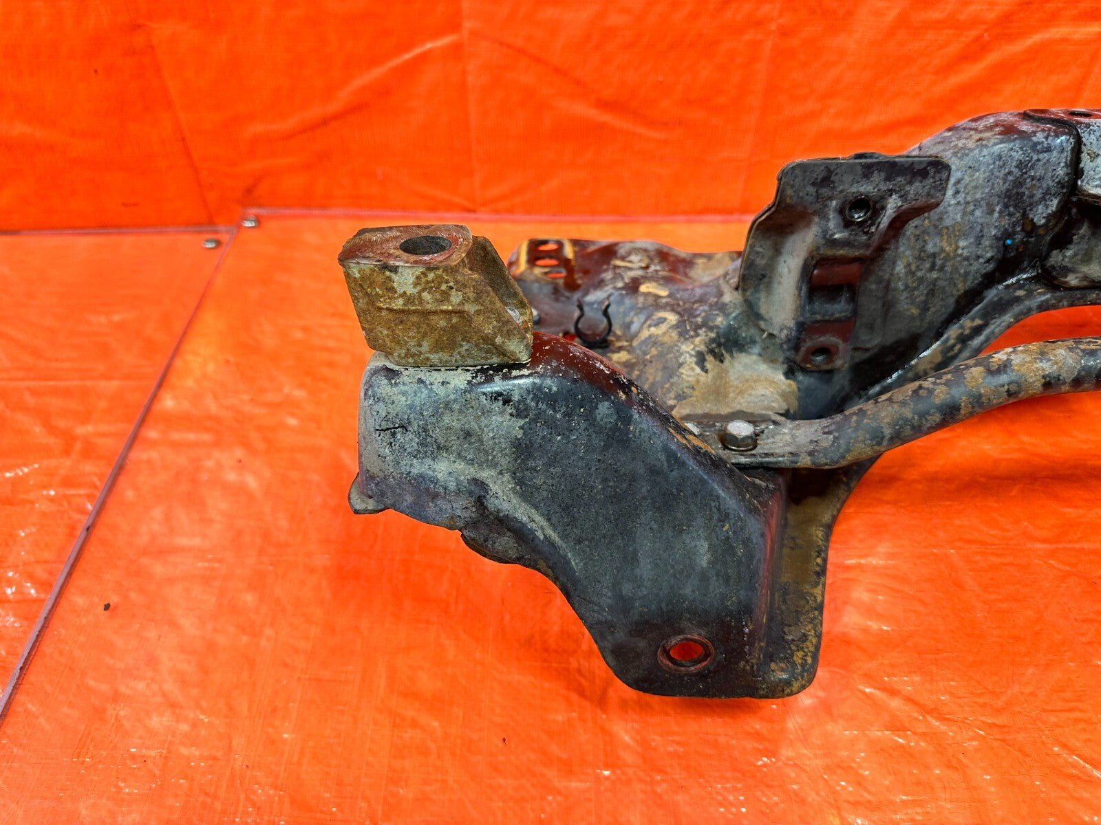 92 95 HONDA CIVIC   MANUAL RACK   SUBFRAME CROSSMEMBER K FRAME ENGINE CRADLE 2742
