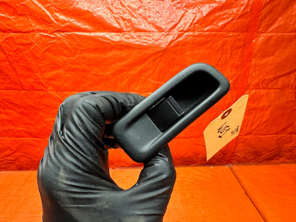 00 03 HONDA S2000 AP1 2.0L RIGHT PASSENGER DOOR POWER WINDOW SWITCH OEM #337 14
