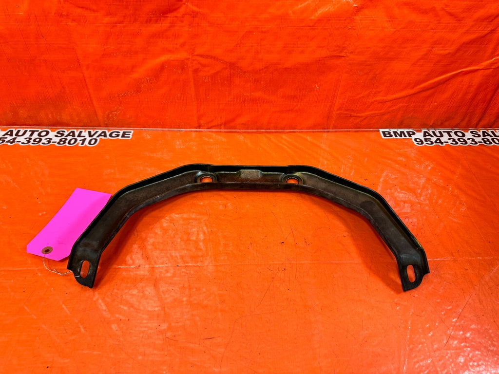 03 07 NISSAN 350Z   EXHAUST MANIFOLD BRACKET EXHAUST MOUNTING BRACKET OEM #2628