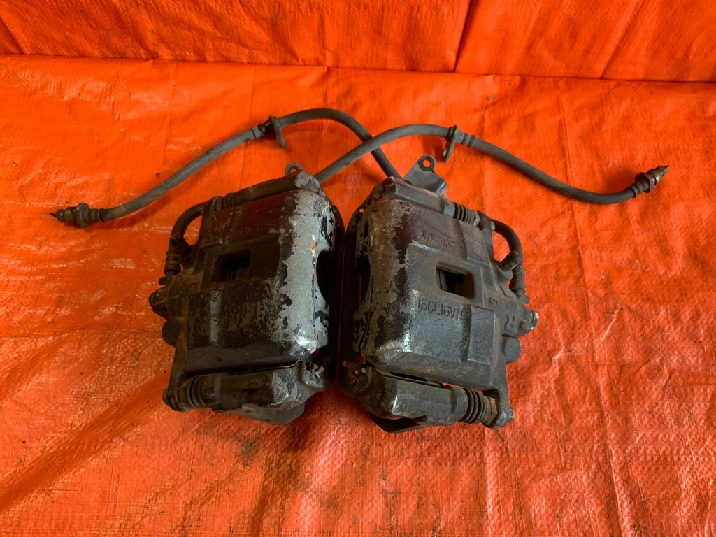 OEM 2001 01 HONDA S2000   FRONT BRAKE CALIPER SET   DRIVER LEFT PASSENGER RIGHT0