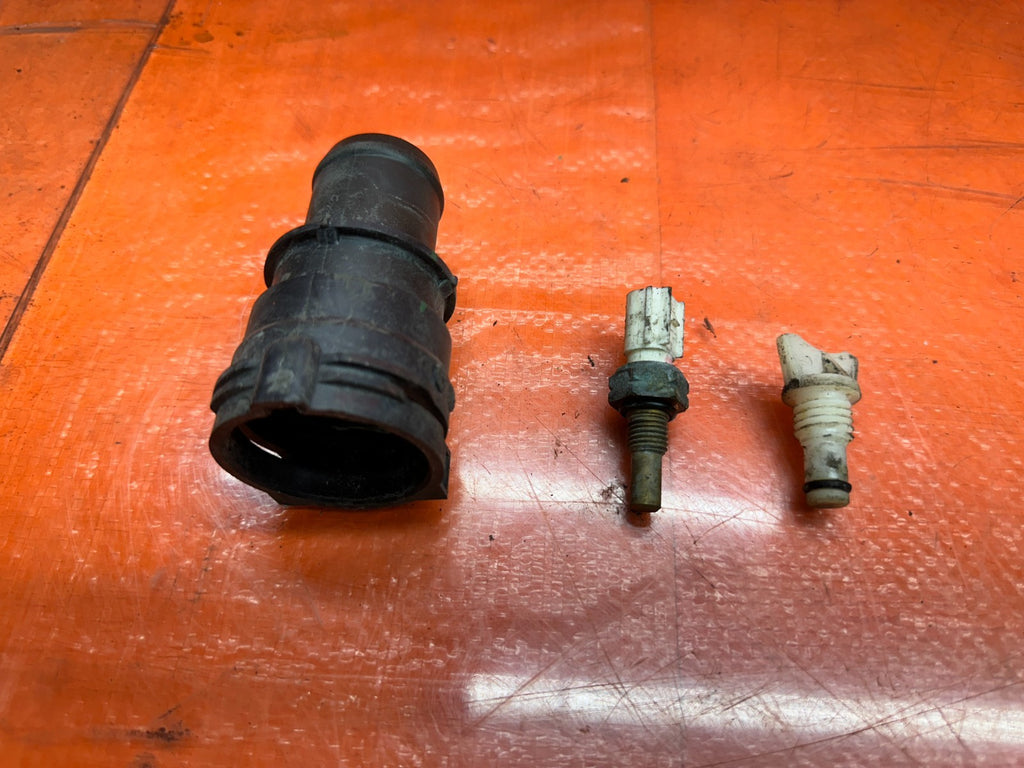 13 15 HONDA CIVIC SI  2.4L RADIATOR COOLANT THERMOSTAT PLUG ADAPTER SENSOR 3344