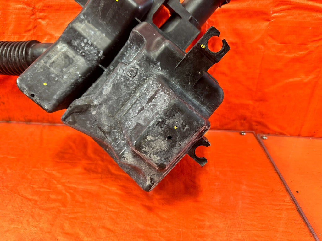 96 00 HONDA CIVIC NON VTEC D16Y7 FACTORY INTAKE SYSTEM AIR BOX W/ ALL ARMS OEM973