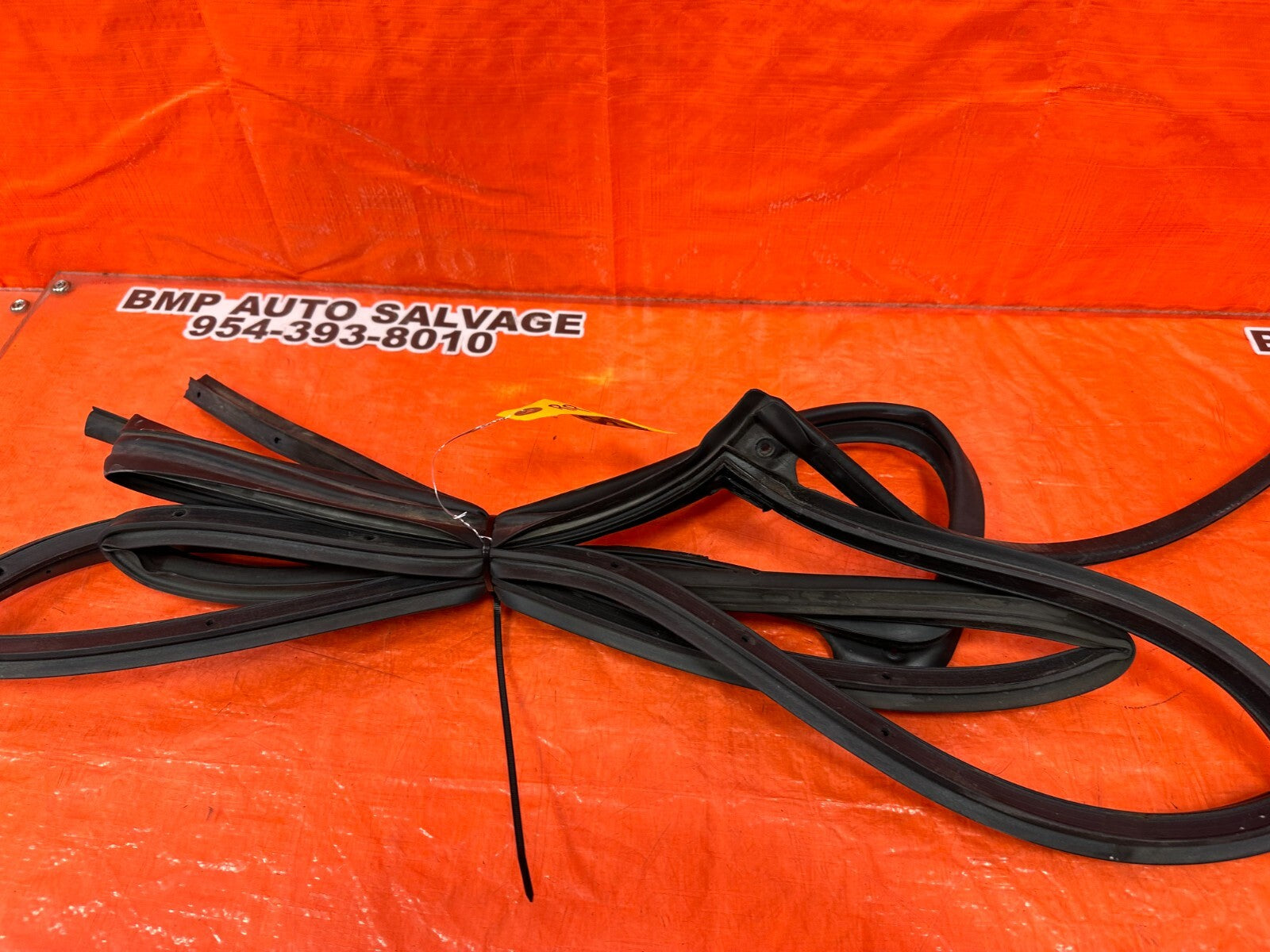 15 21 SUBARU WRX STI PASSENGER RIGHT REAR DOOR WEATHER STRIP RUBBER GASKET OEM6