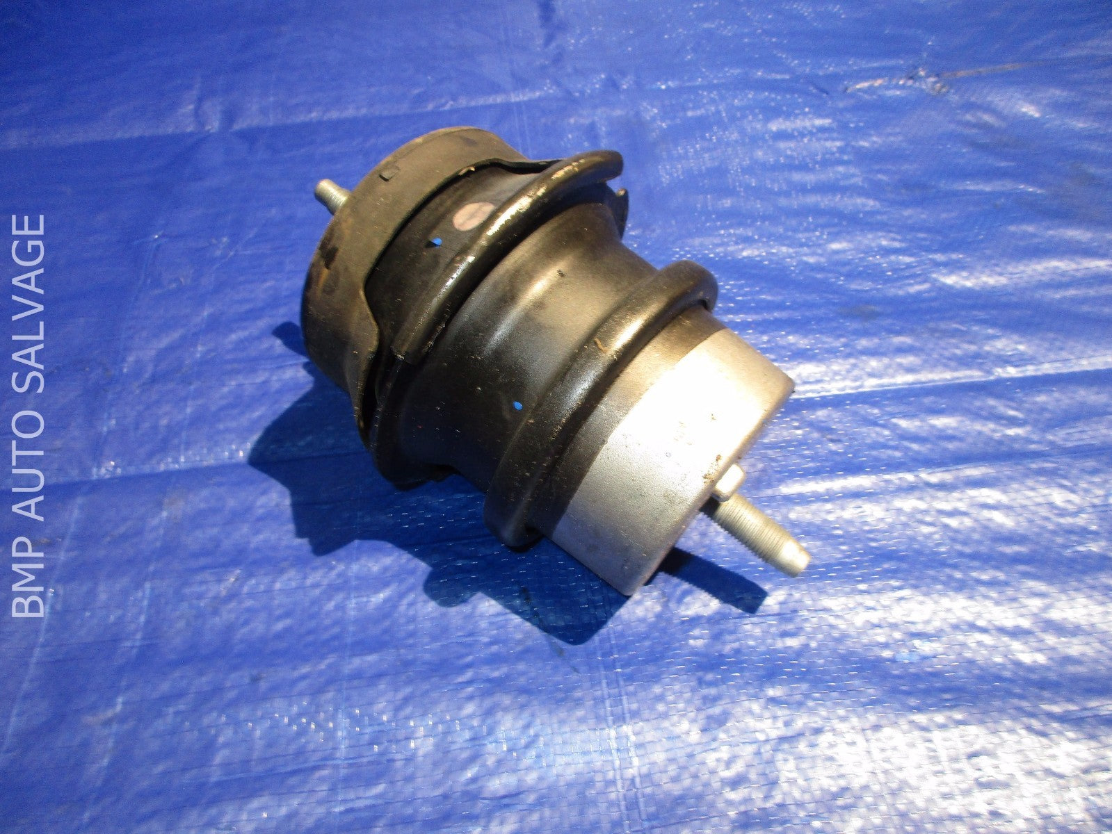 OEM 2014   2016 INFINITI Q70 3.7L RWD PASSENGER RIGHT ENGINE MOUNT MOTOR STRUT 1