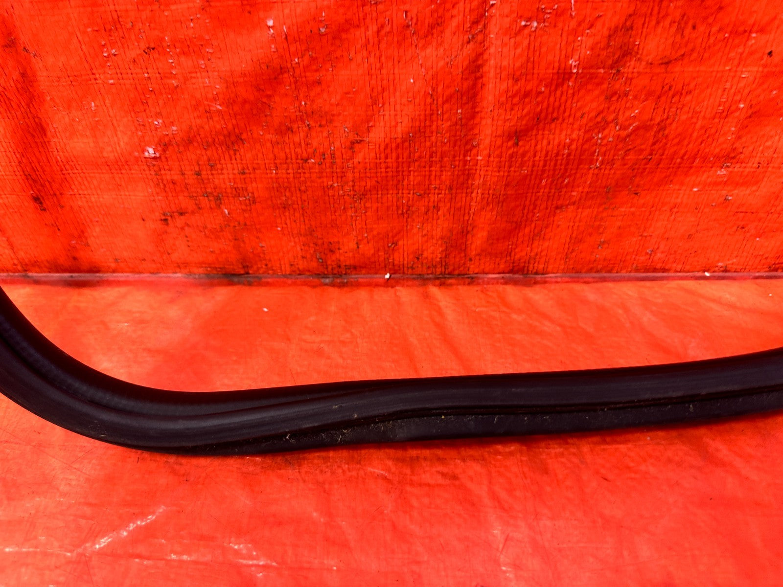 09 11 MAZDA RX8 RX 8  PASSENGER RIGHT REAR GLASS WEATHER STRIP   OEM #3034
