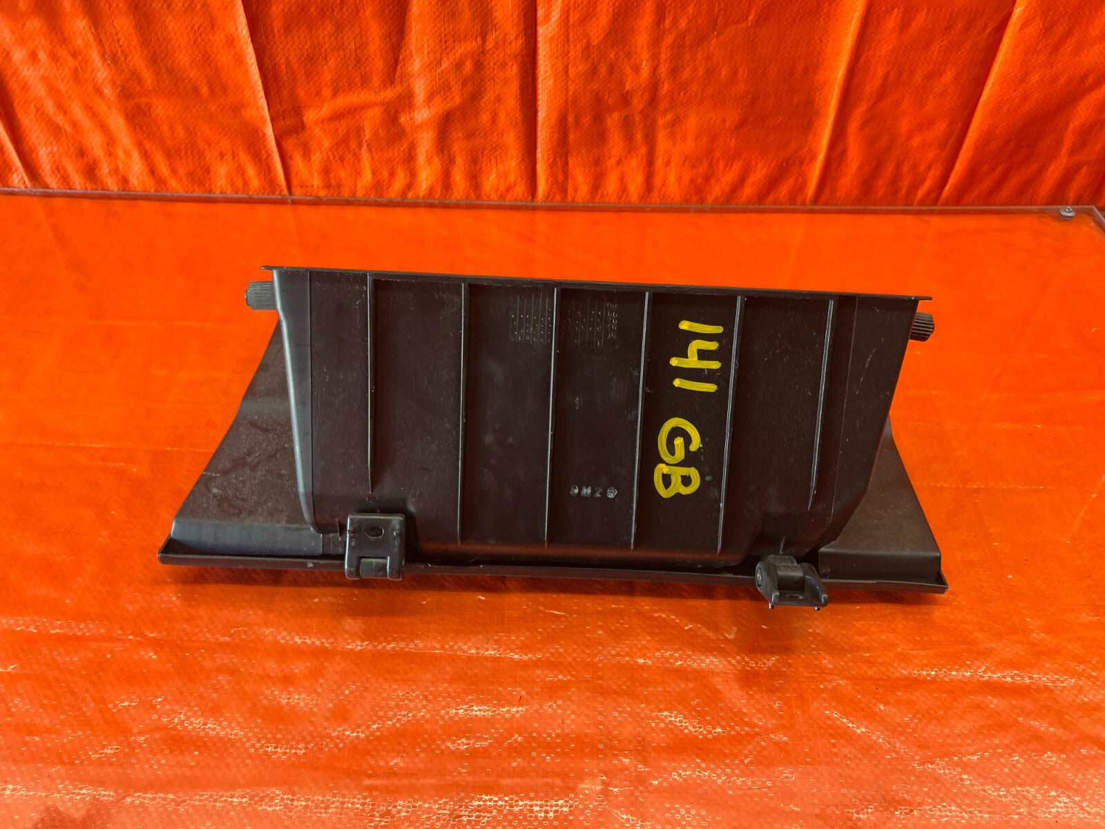 97 01 HONDA PRELUDE   GLOVE BOX ASSEMBLY   BLACK COLOR   OEM FACTORY #1417