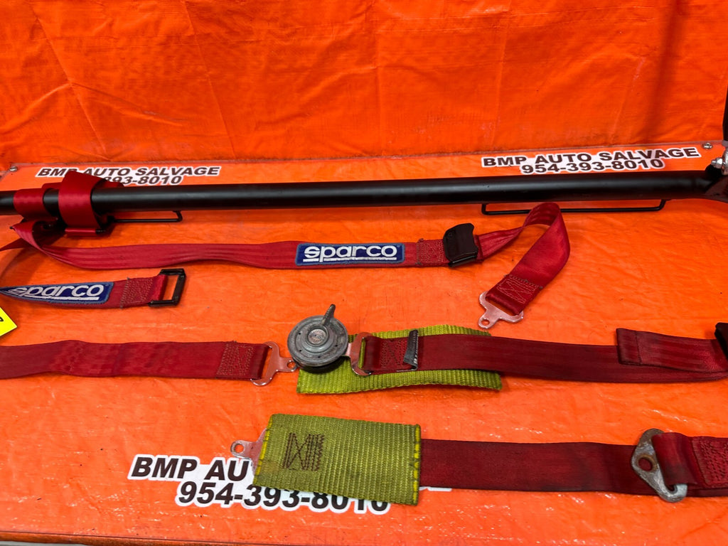 94 01 ACURA INTEGRA 2D   ROLL BAR WITH SPARCO SEAT BELTS   #2539
