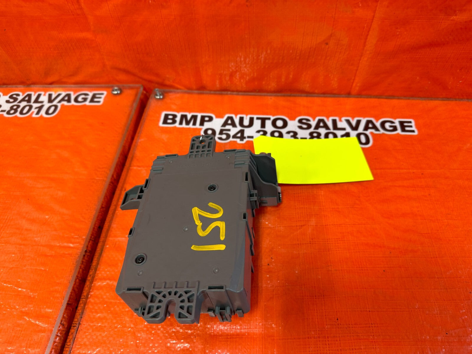 08 10 HONDA ACCORD SEDAN EX   PASSENGER RIGHT INTERIOR CABIN FUSE BOX UNDER DASH4