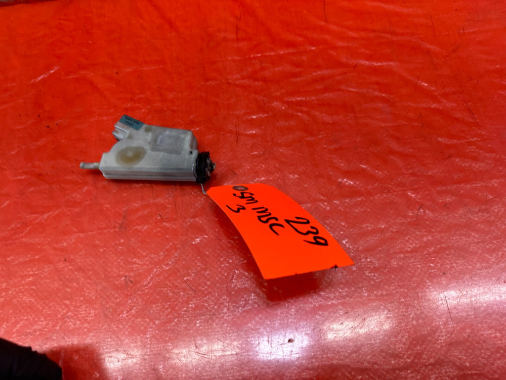 08 12 HONDA ACCORD SEDAN 2.4L   FUEL DOOR RELEASE ACTUATOR MOTOR   OEM #2394