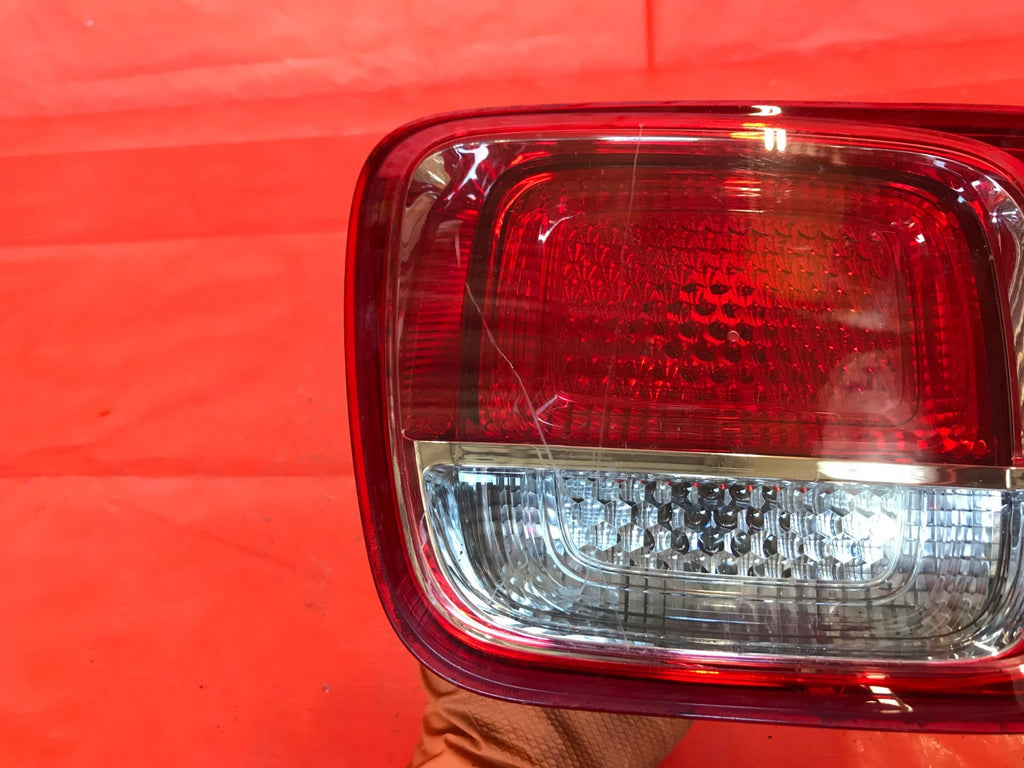 OEM 2013 2014 2015 CHEVROLET MALIBU PASSENGER RIGHT INNER TRUNK TAIL LIGHT LAMP4