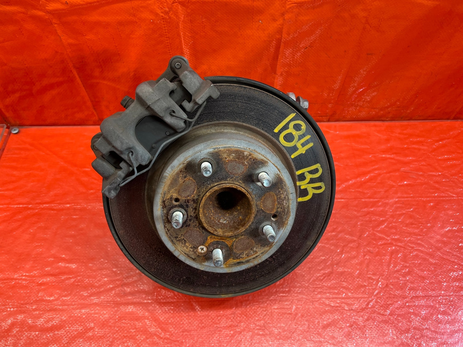 18 21 HONDA ACCORD RIGHT REAR SPINDLE KNUCKLE HUB W/ ELECTRONIC CALIPER OEM #1847