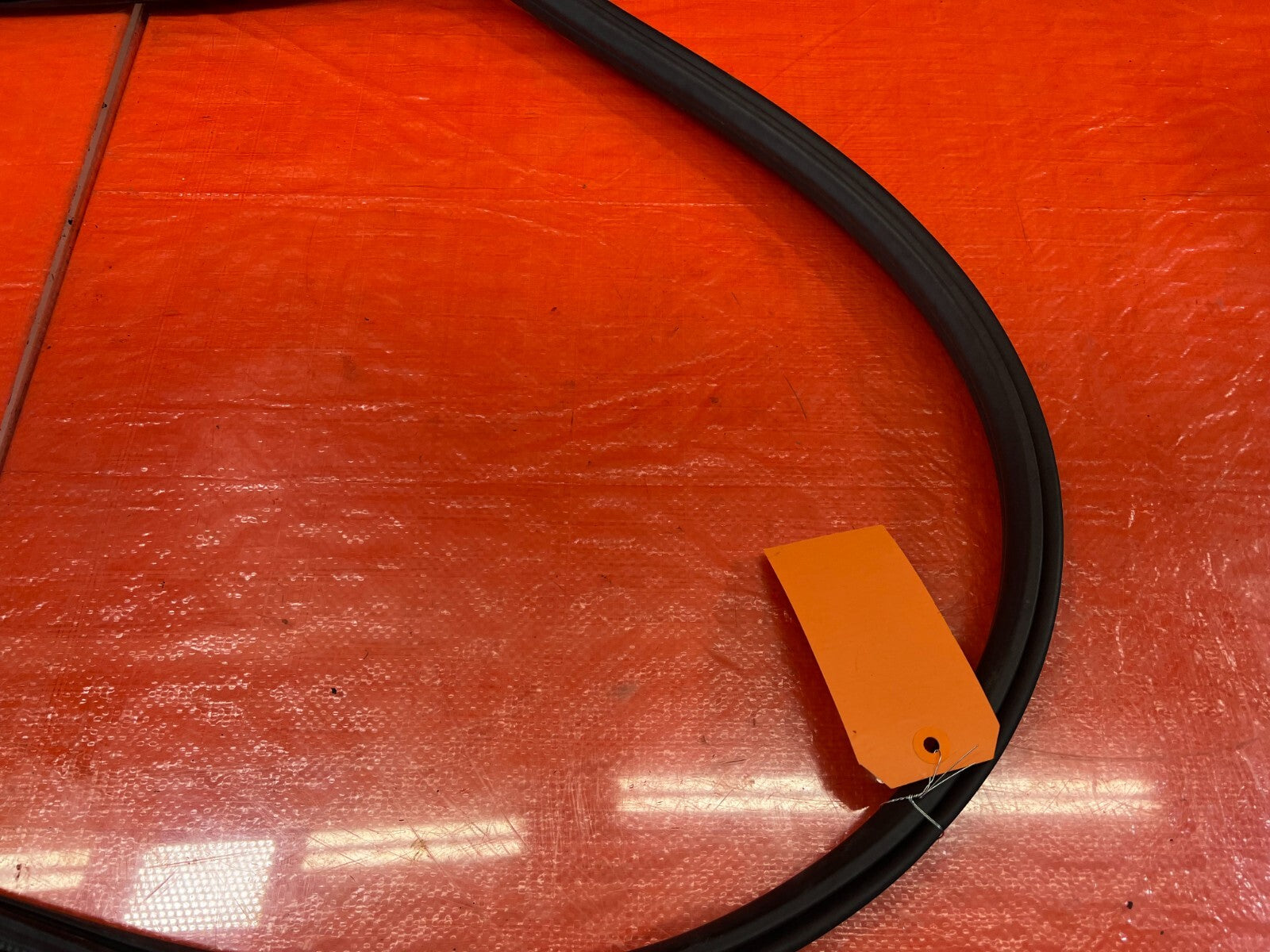04 08 ACURA TSX   RIGHT FRONT DOOR TO CHASSIS WEATHER STRIP OPEN TRIM OEM #20917