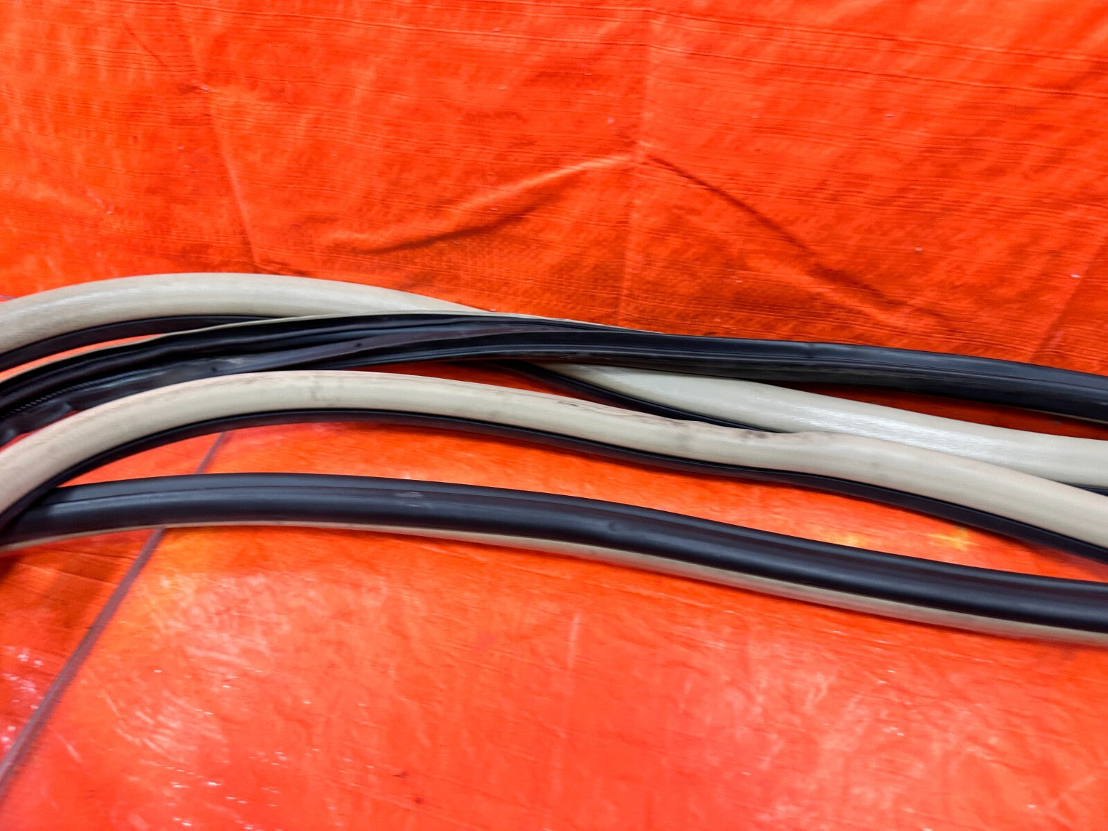 04 08 ACURA TSX   CHASSIS TO DOOR OPEN TRIM WEATHER STRIP SET FRONT REAR TAN 2916
