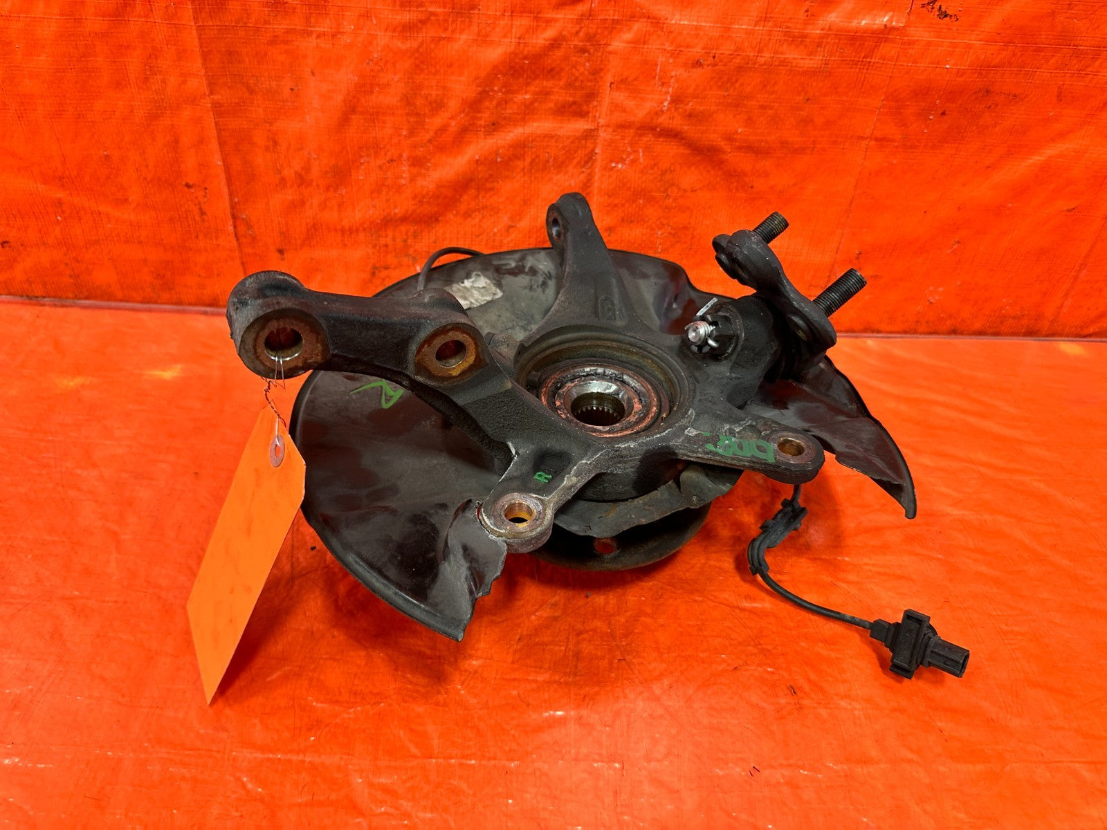 06 11 HONDA CIVIC SI 2D & 4D PASSENGER RIGHT FRONT SPINDLE KNUCKLE HUB OEM #3006