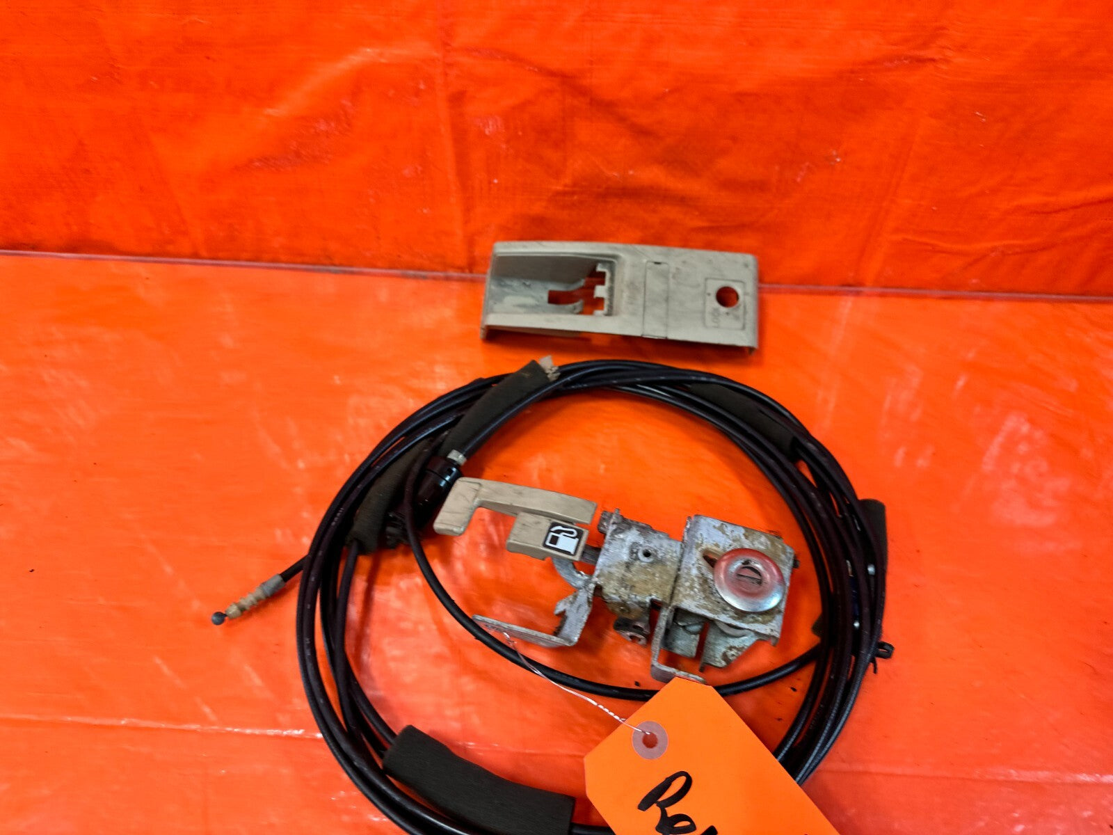 92 96 HONDA PRELUDE   GAS FUEL RELEASE & TRUNK HATCH RELEASE WIRE CABLE OEM #2737