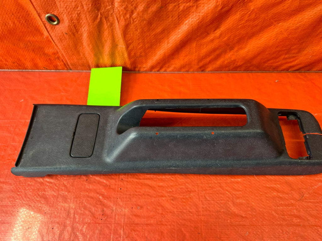 88 91 HONDA CRX   ARM REST DELETE PARKING BRAKE TRIM   BLUE COLOR   OEM #24310