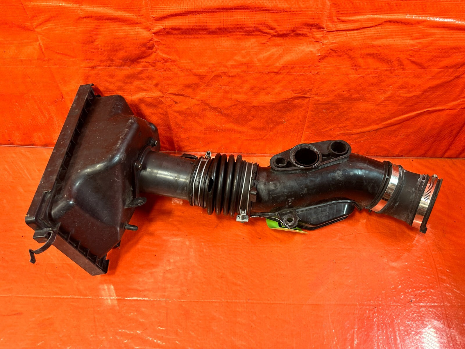 03 07 INFINITI G35 COUPE   VQ35DE AIR INTAKE ARM W/ MAF SENSOR   OEM #29810