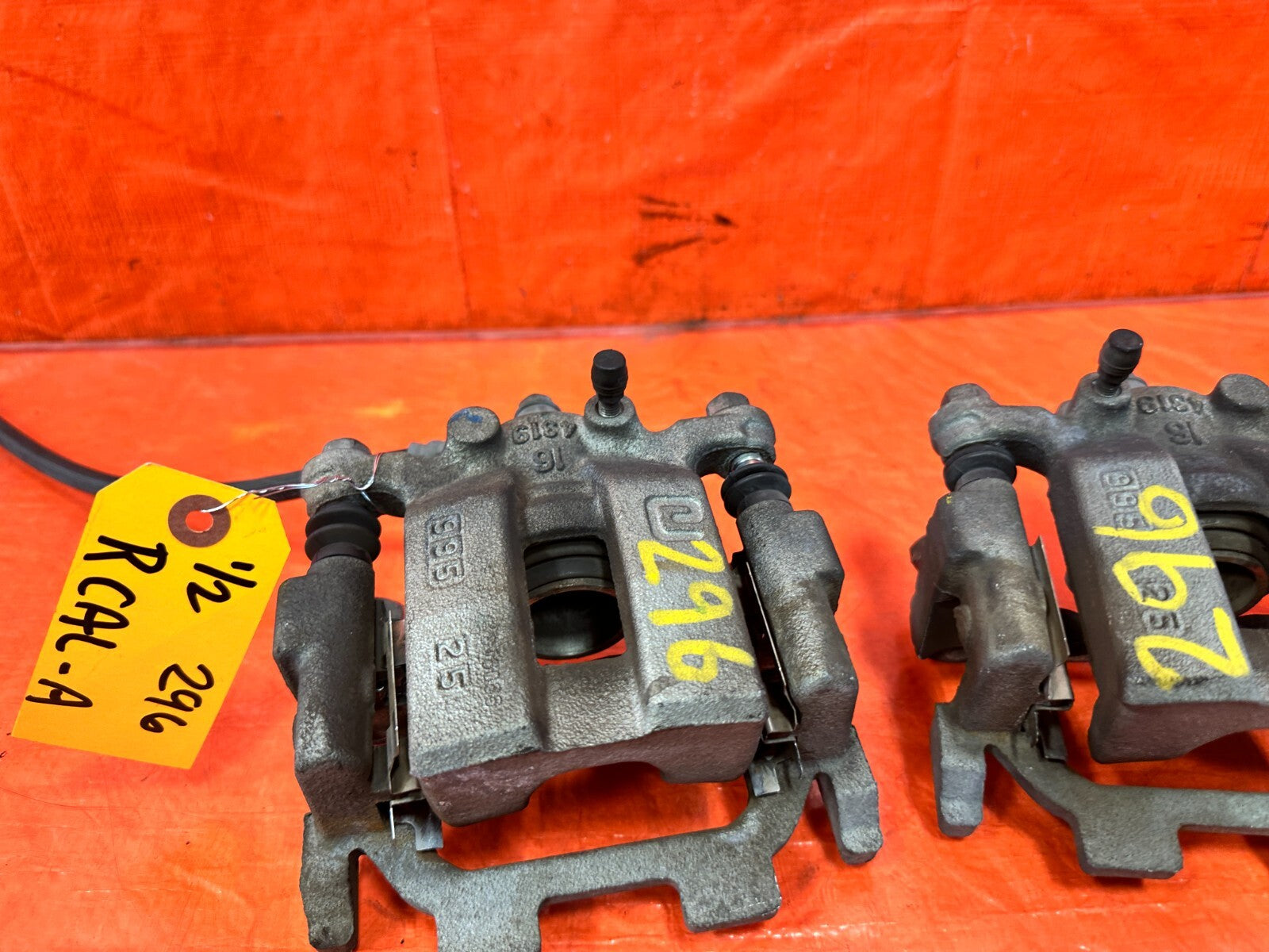 2020 20 INFINITI Q50   LEFT AND RIGHT REAR BRAKE CALIPERS   OEM FACTORY #2964