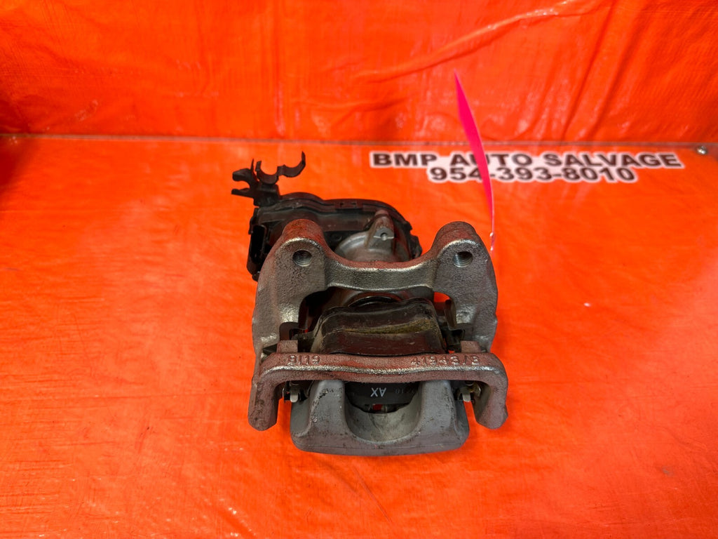 14 19 MERCEDES BENZ CLA 250   FWD   PASSENGER RIGHT REAR BRAKE CALIPER   OEM 18