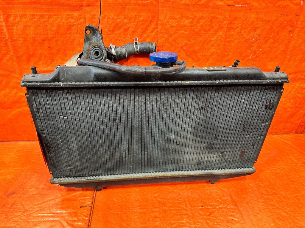 90 91 HONDA CIVIC   5 SPEED MANUAL RADIATOR W/ BOTH FANS TANK BRACKETS OEM 32515
