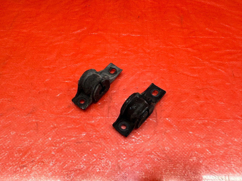 02 05 HONDA CIVIC SI EP3 HATCH REAR SWAY BAR MOUNTING BRACKET & BUSHINGS OEM 1877