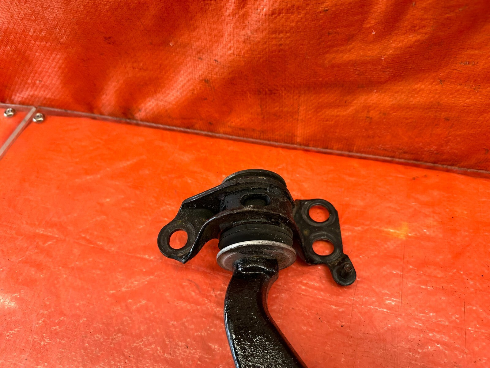93 94 HONDA DEL SOL SI   PASSENGER RIGHT FRONT   LOWER CONTROL ARM   OEM OE #2369