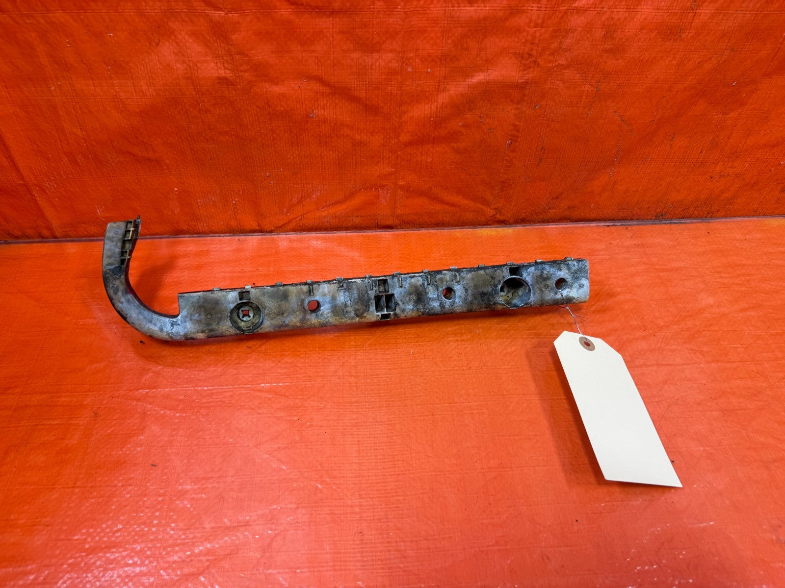 08 15 INFINITI G37 & Q60 COUPE LEFT REAR BUMPER BRACKET CLIP SPACER RETAINER 3280
