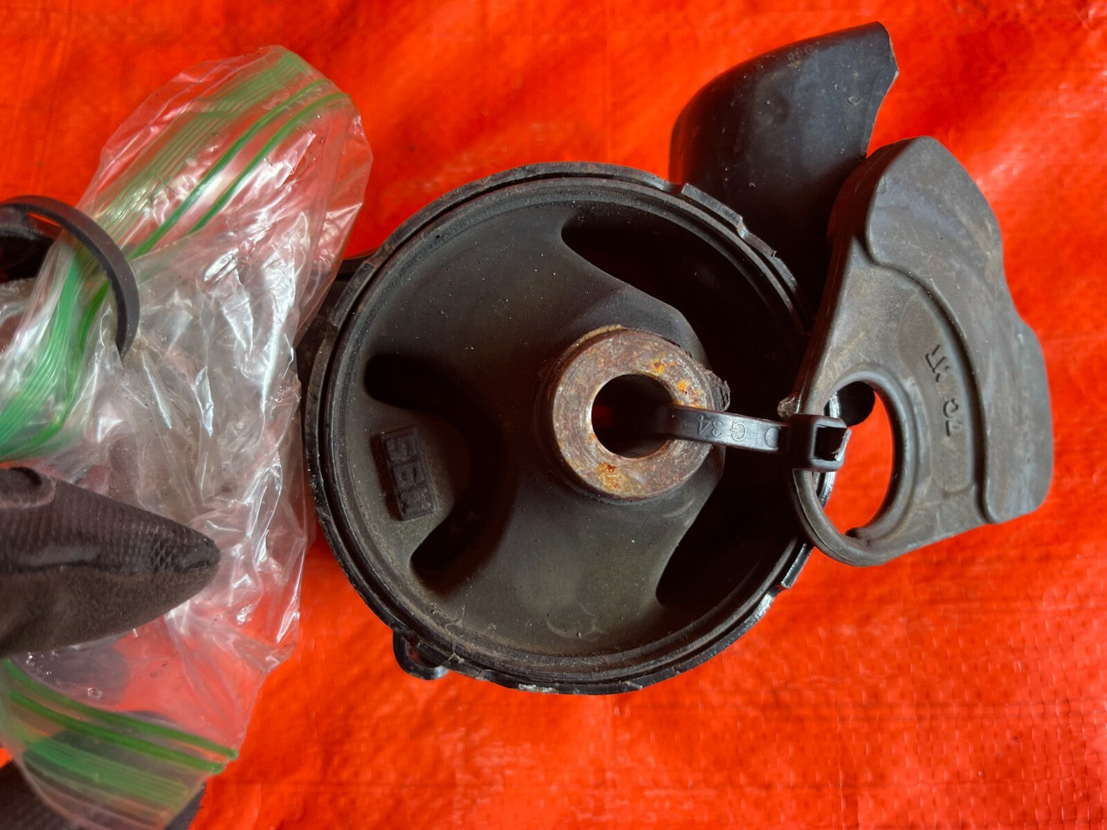 02 06 ACURA RSX MANUAL STICK SHIFT MODEL ONLY / TRANSMISSION MOTOR MOUNT OEM #696