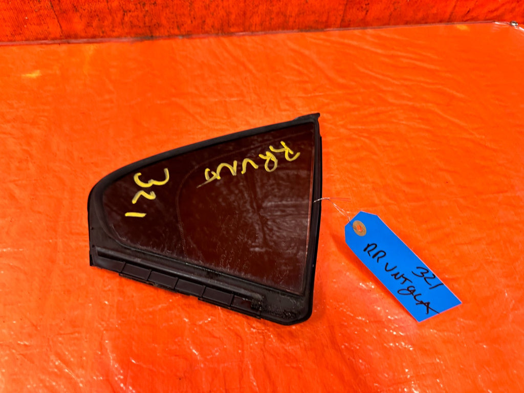 09 14 ACURA TSX   PASSENGER RIGHT REAR DOOR VENT GLASS   OEM FACTORY #3213