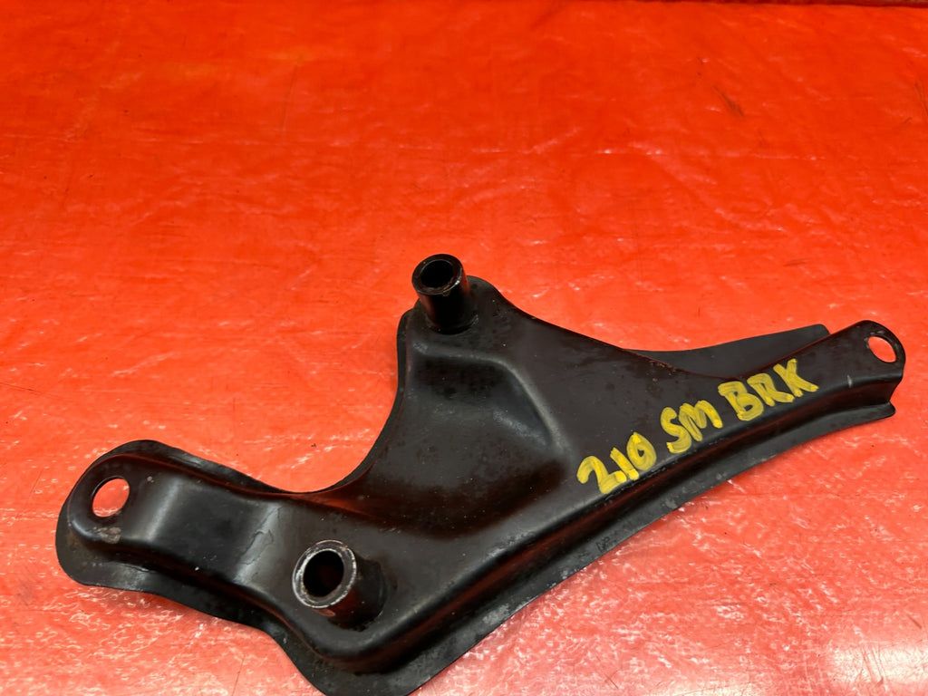 97 01 HONDA PRELUDE   LEFT   FRONT SUB FRAME STEERING RACK BRACKET STIFFENER 2105