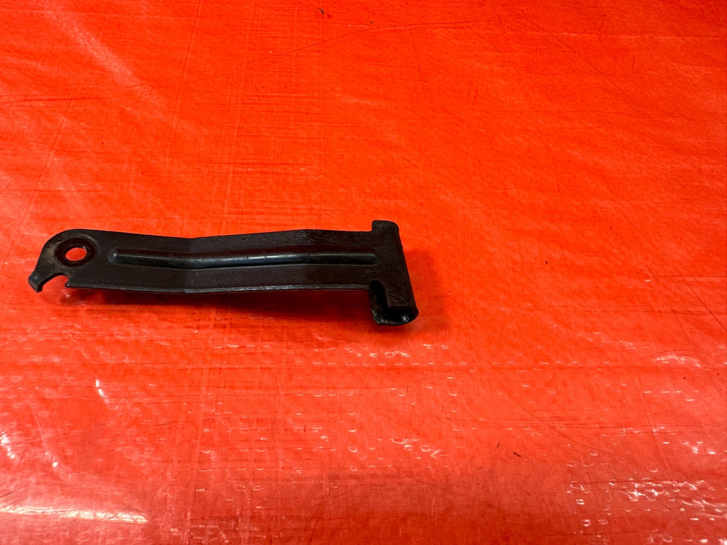 02 05 HONDA CIVIC SI EP3 HATCHBACK   THROTTLE CABLE MOUNTING BRACKET   OEM #1869