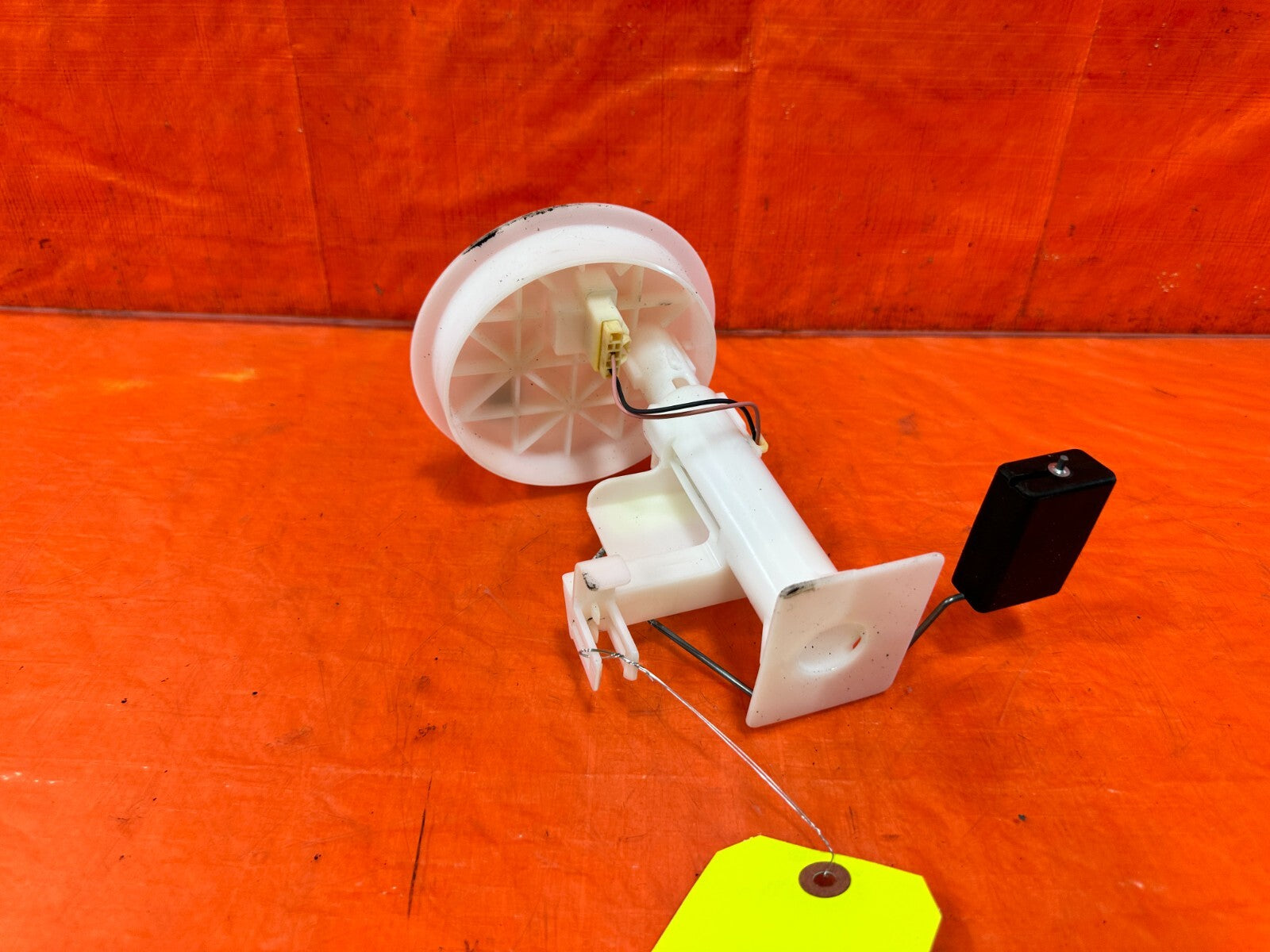 SCION FRS 17 20 86 13 20 BRZ GASOLINE GAS FUEL LEVER SENSOR METER UNIT OEM 2934