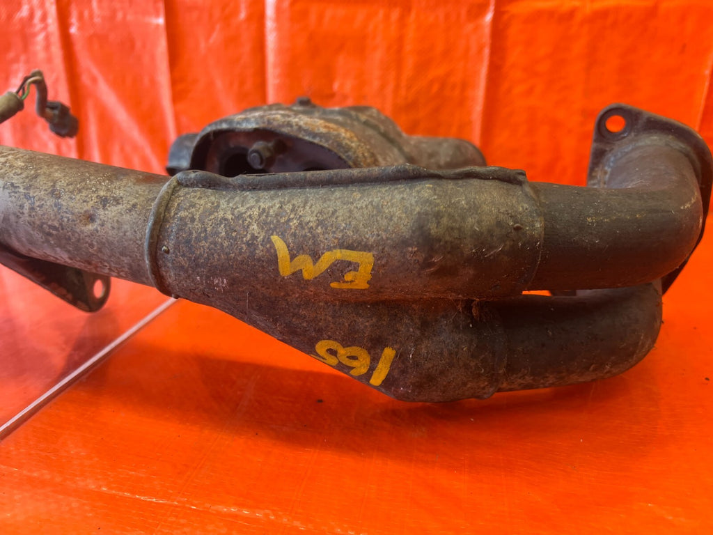 94 01 ACURA INTEGRA B18B1 NON VTEC EXHAUST MANIFOLD W/ SHIELD HEADER OEM #16510