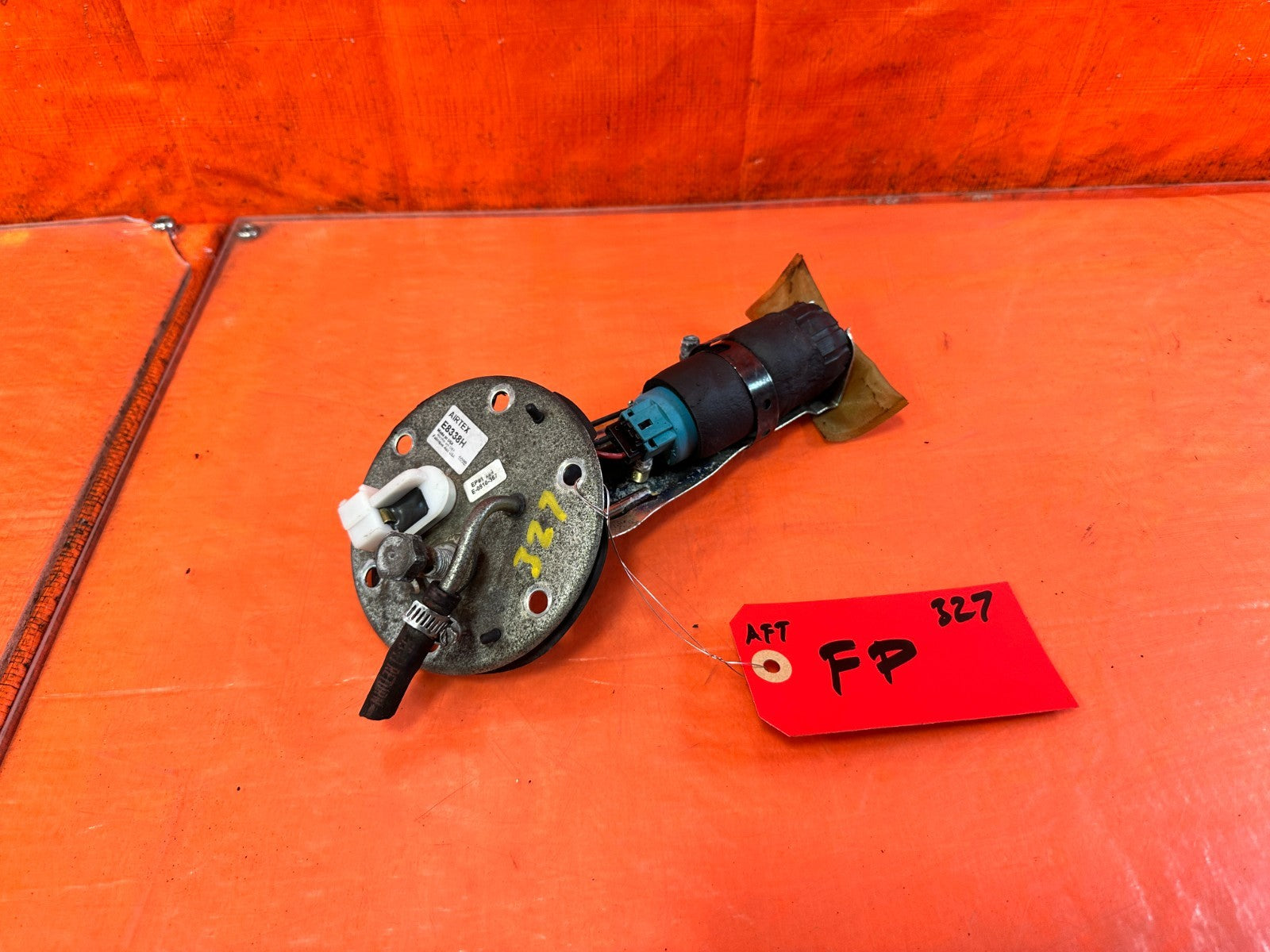 92 95 HONDA CIVIC   GASOLINE GAS FUEL PUMP SENDING UNIT W/ HOUSING   OEM 3270