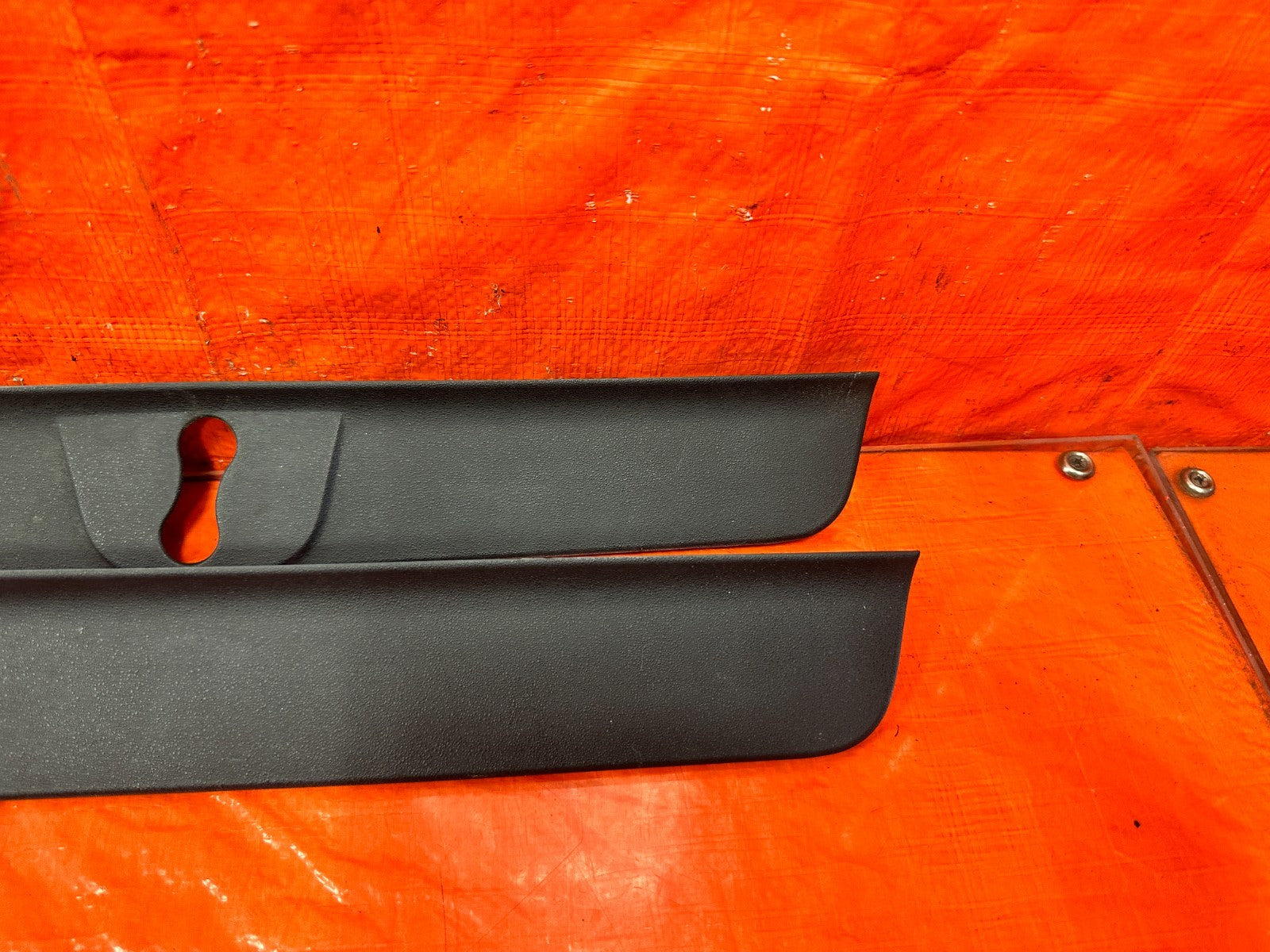 09 11 MAZDA RX8 RX 8   LEFT AND RIGHT FLOOR PILLARS SCUFF PLATE SET   OEM 303 15