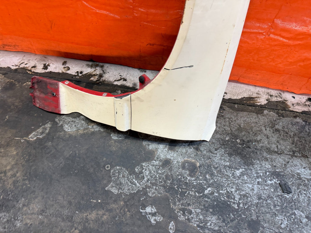 90 91 HONDA CIVIC HATCHBACK   FENDER   DRIVER LEFT SIDE FENDER   OEM 3254