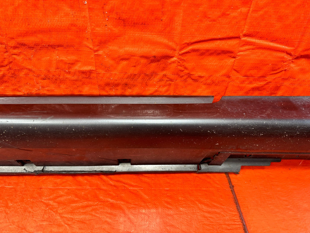 09 13 INFINITI G37 CONVERTIBLE   DRIVER LEFT SIDE SKIRT ROCKER MOLDING OEM #3106