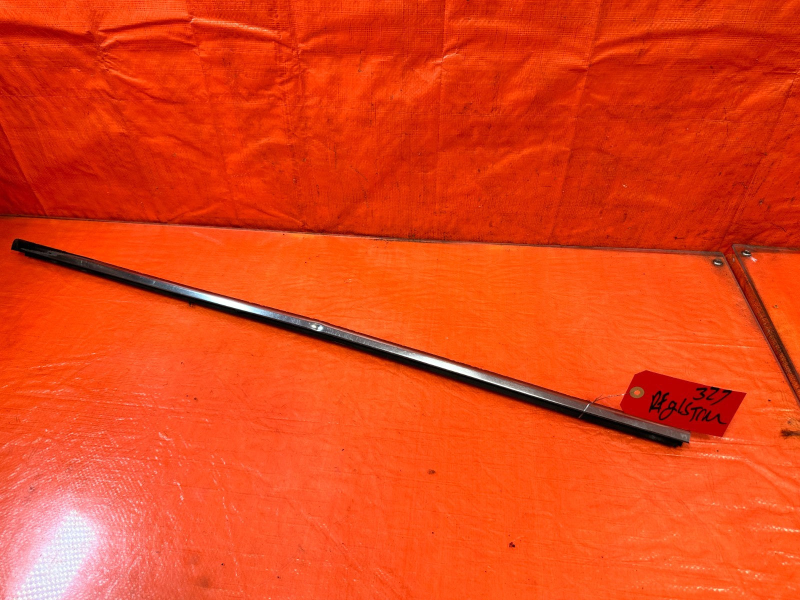 92 95 HONDA CIVIC   2D COUPE PASSENGER RIGHT EXTERIOR WINDOW GLASS TRIM OEM 3270