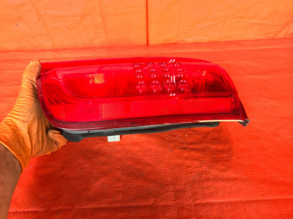 OEM 2008 2009 2010 SCION XB PASSENGER RIGHT TAIL LIGHT LAMP 08 09 10 .5