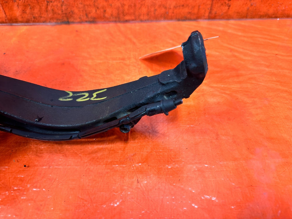 04 08 ACURA TSX   DRIVER LEFT FRONT SPINDLE KNUCKLE HUB   OEM FACTORY #3225