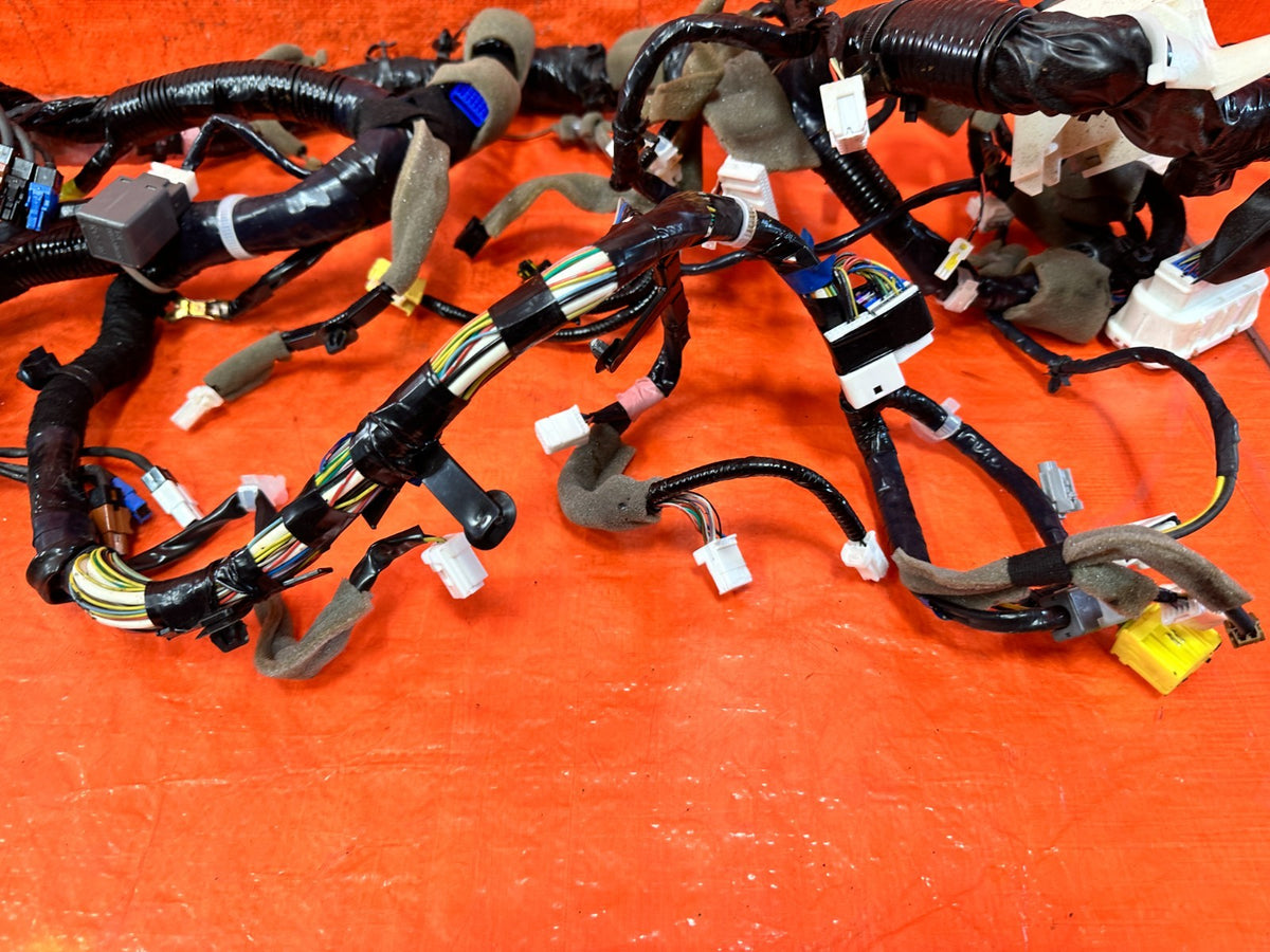 17 INFINITI Q50 RED SPORT 400 DASH BOARD CLUSTER WIRING HARNESS WIRE LOOM #3145