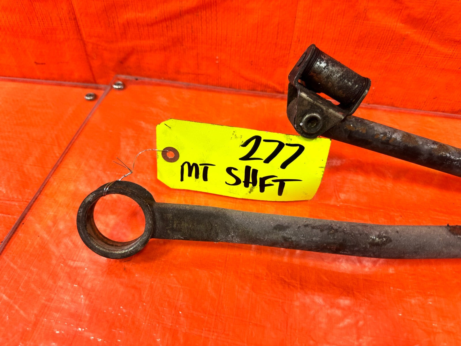 88 91 HONDA CRX   B SERIES   B16 B17 B18 B20   DOHC   SHIFT LINKAGE AND SHIFTER1