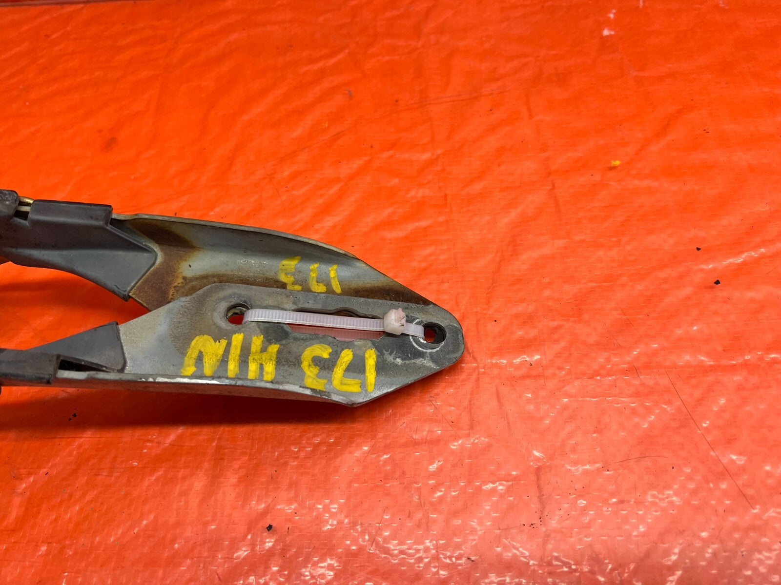 96 00 HONDA CIVIC   HOOD HINGE SET   DRIVER LEFT PASEENGER RIGHT   OEM   #1734