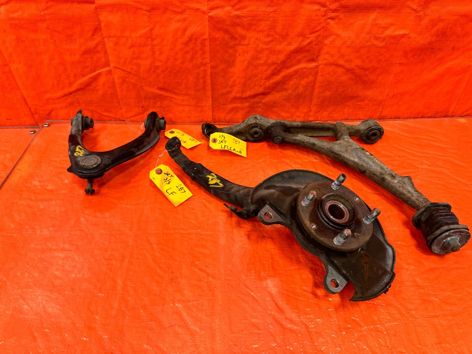 96 00 HONDA CIVIC   DX CX LX GX   DRIVER LEFT FRONT SPINDLE KNUCKLE HUB OEM 2870