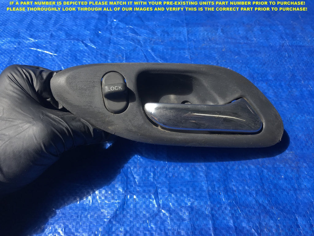 OEM 1998 1999 HONDA ACCORD COUPE PASSENGER RIGHT FRONT INTERIOR DOOR HANDLE  0