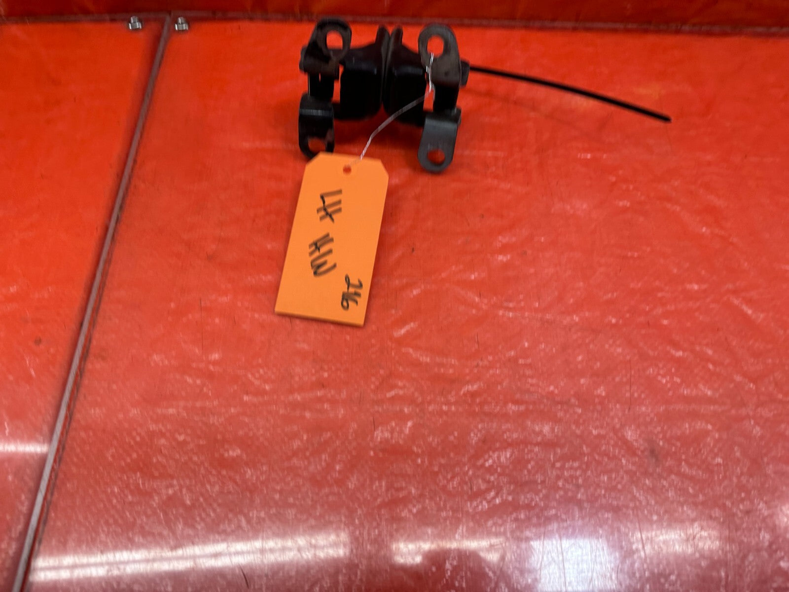 02 05 HONDA CIVIC SI EP3 HATCHBACK DOOR HINGE SET UPPER & LOWER RIGHT  OEM 21610